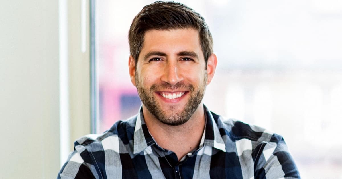 How to Create Better Content by Conducting Better Interviews: Jay Acunzo of '3 Clips' on Marketing Smarts [Podcast]