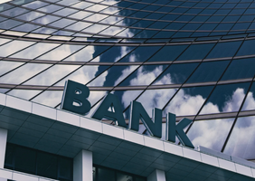 Leading High Street Bank Tackles Distribution Challenges with Comms Planning Tool