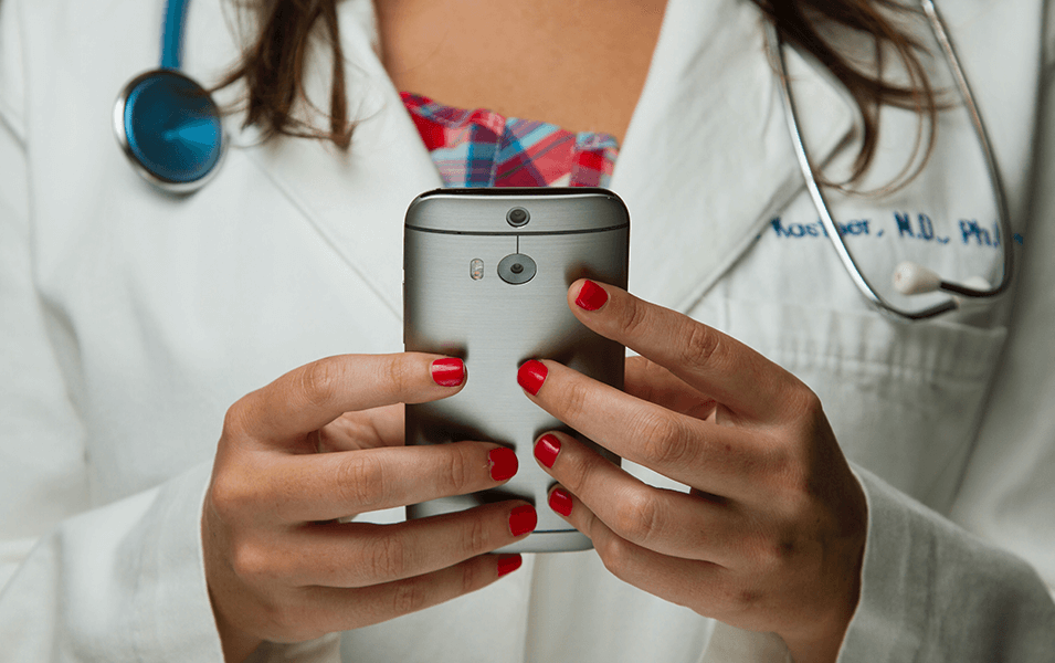 Texting in Healthcare: Benefits, Risks, + HIPAA Rules [2024]