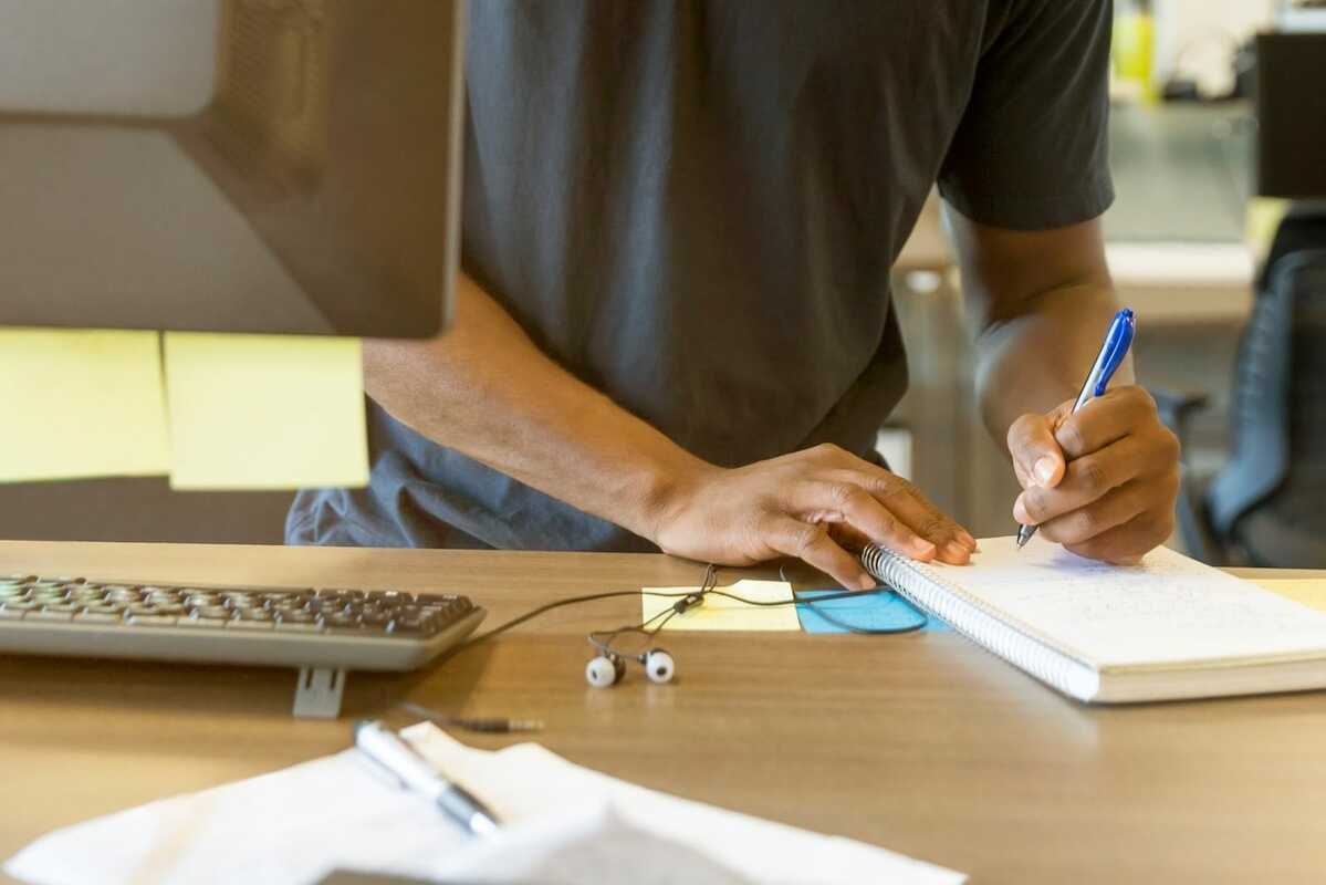 Identifying Underperforming Content: A Guide To Content Analysis