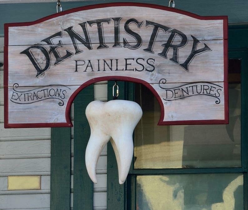 Facebook Ads for Dentists: 9 Tips to Out-Shine Your Competitors