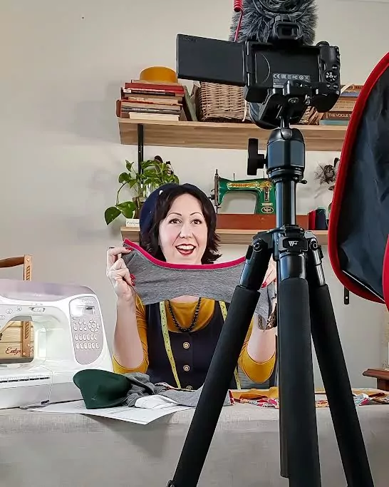 How Evelyn Wood Teaches 1,000 Members How to Sew Online