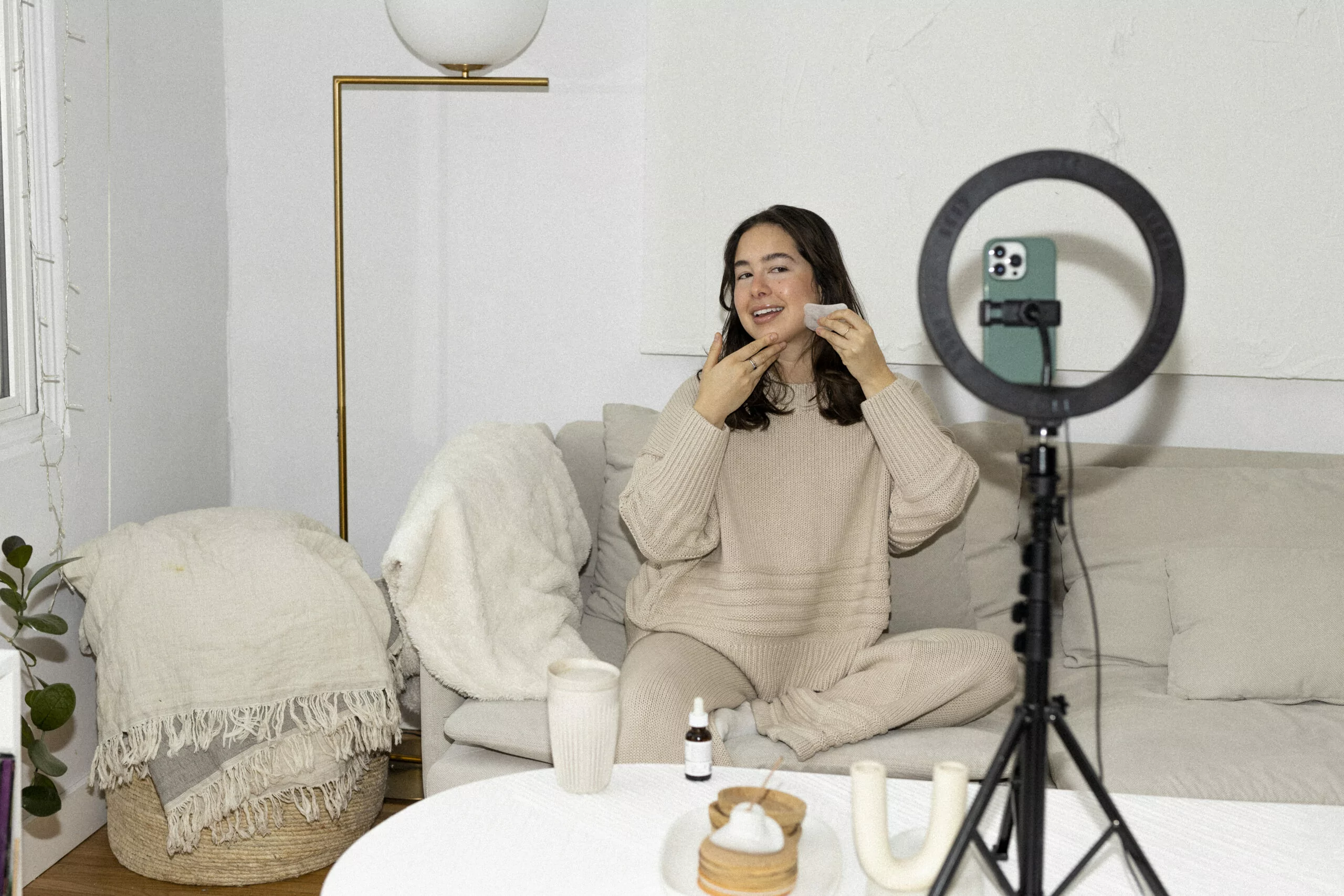 How to Create a YouTube Channel in 2023: A 4-Step Guide