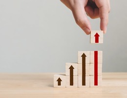 3 Ways Video Coaching Makes Sales Managers More Productive