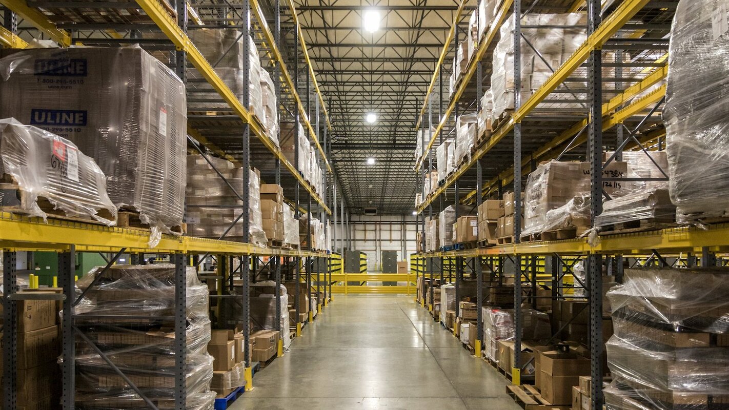 Intro to Bonded Warehousing: When to Use a Bonded Warehouse vs. a 3PL