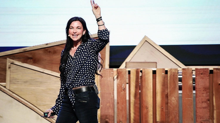 Future of CX & Employee Experience with Spekit's Nicolle Paradise