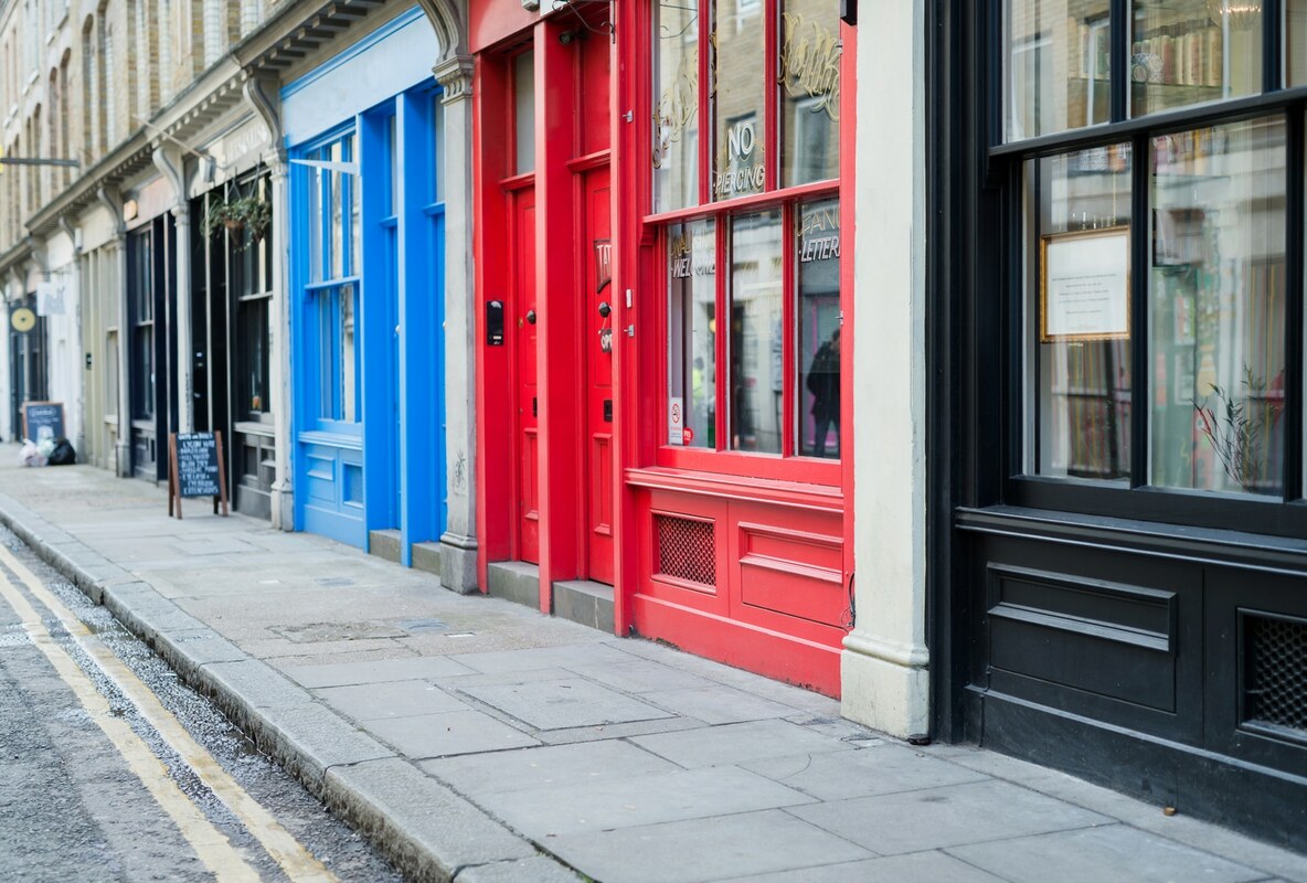 How Brick-And-Mortar Businesses Can Build a Customer Email List