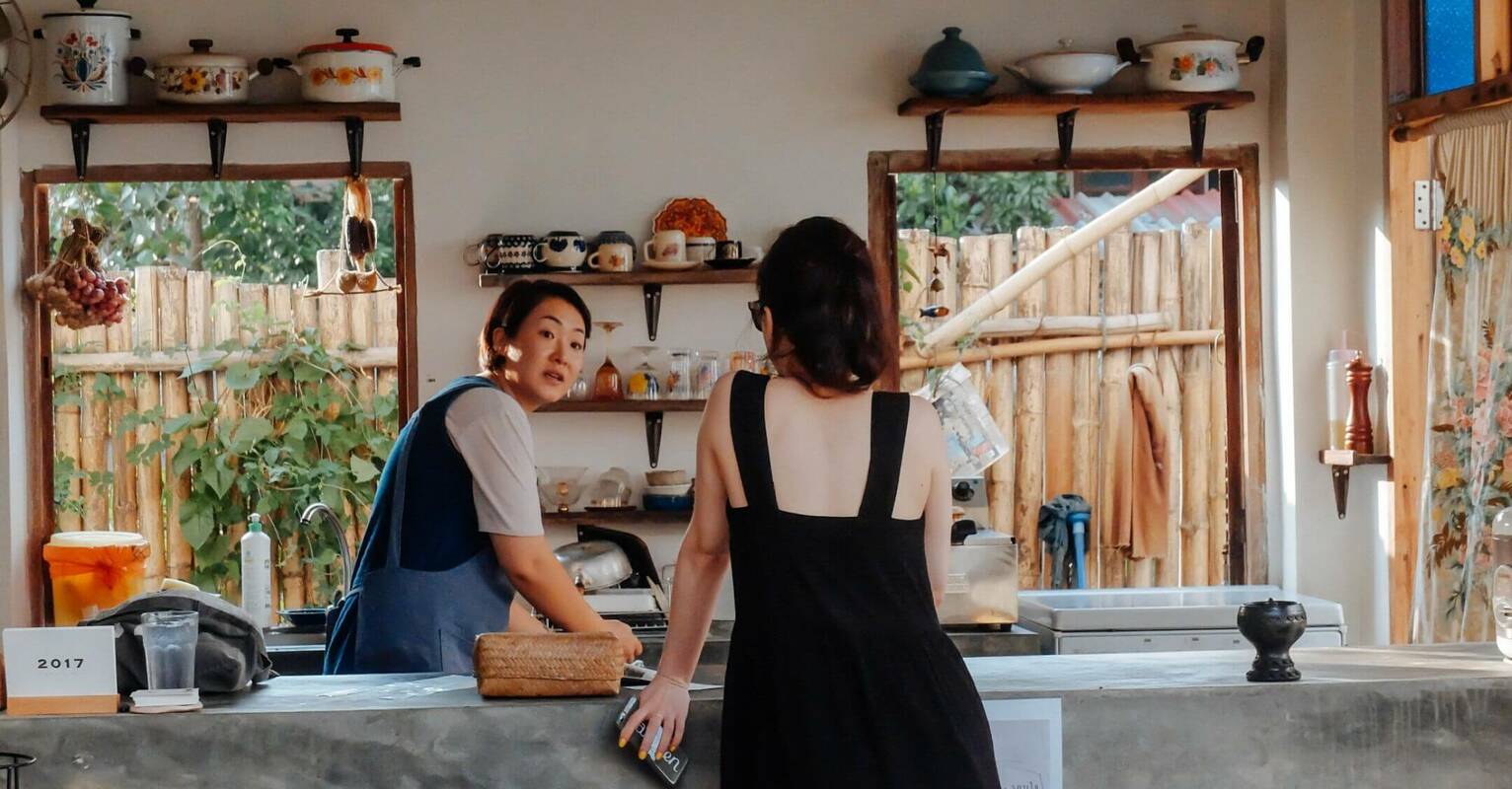 4 customer service-oriented examples