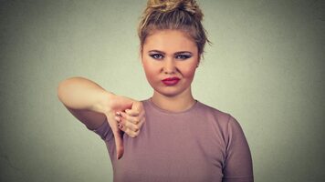 4 important tips for handling negative reviews I Birdeye