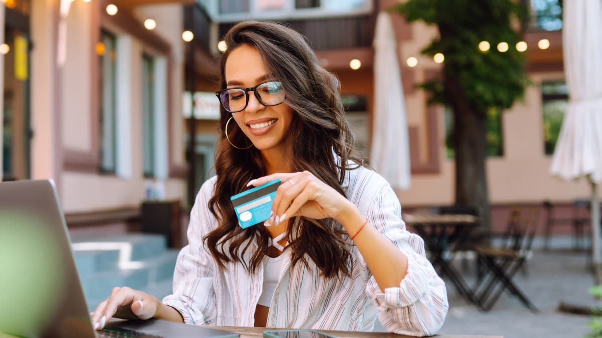 A leading payment processor uses Invoca to drive more phone leads and improve sales agent performance