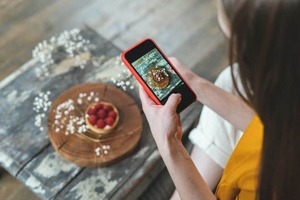 Working With Food Influencers: 5 Strategies to Consider
