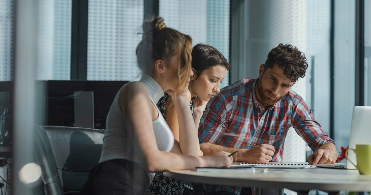 How to personalize emails for sales