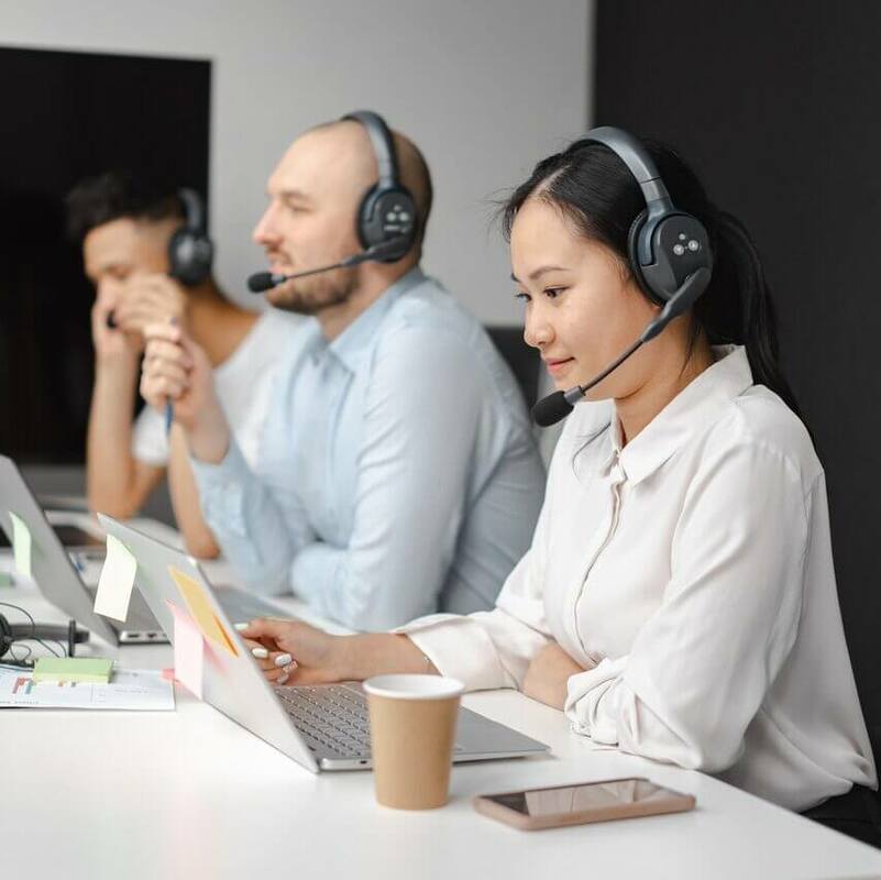 Conversational Support vs. Help Desk Software