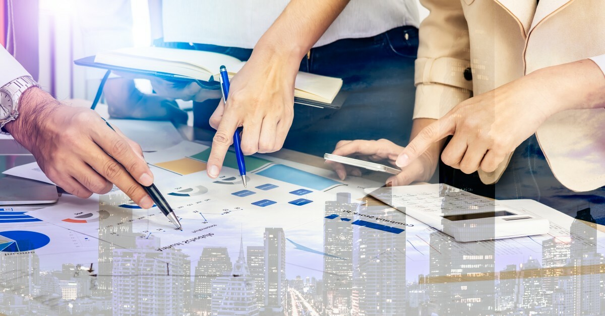 10 Challenges in the FinServ Industry to Prioritize in Your Strategic Account Management Plan