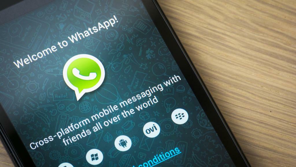 Major Brands Break Into Messaging App Marketing