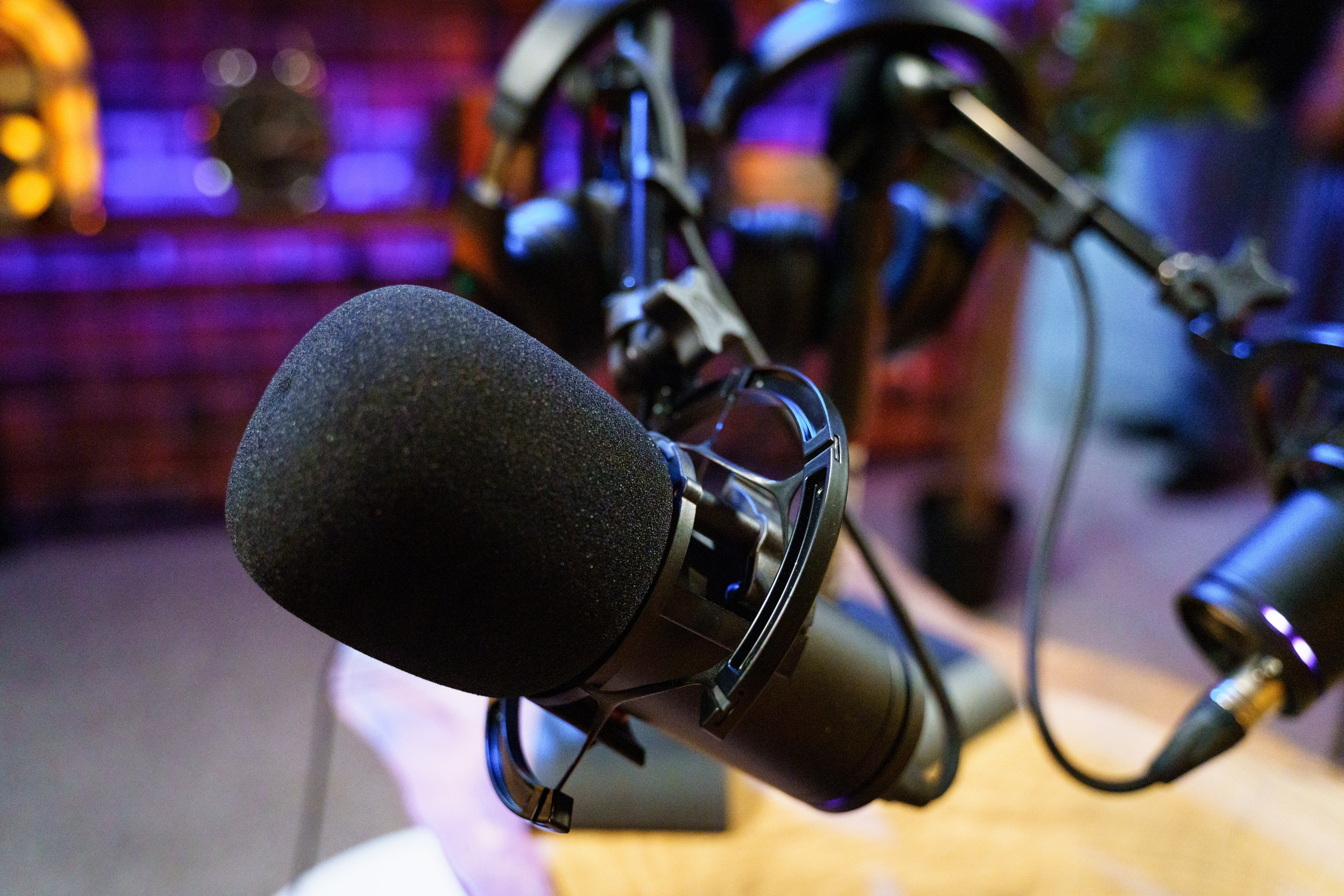 Best Equipment to Run Your B2B Podcasts