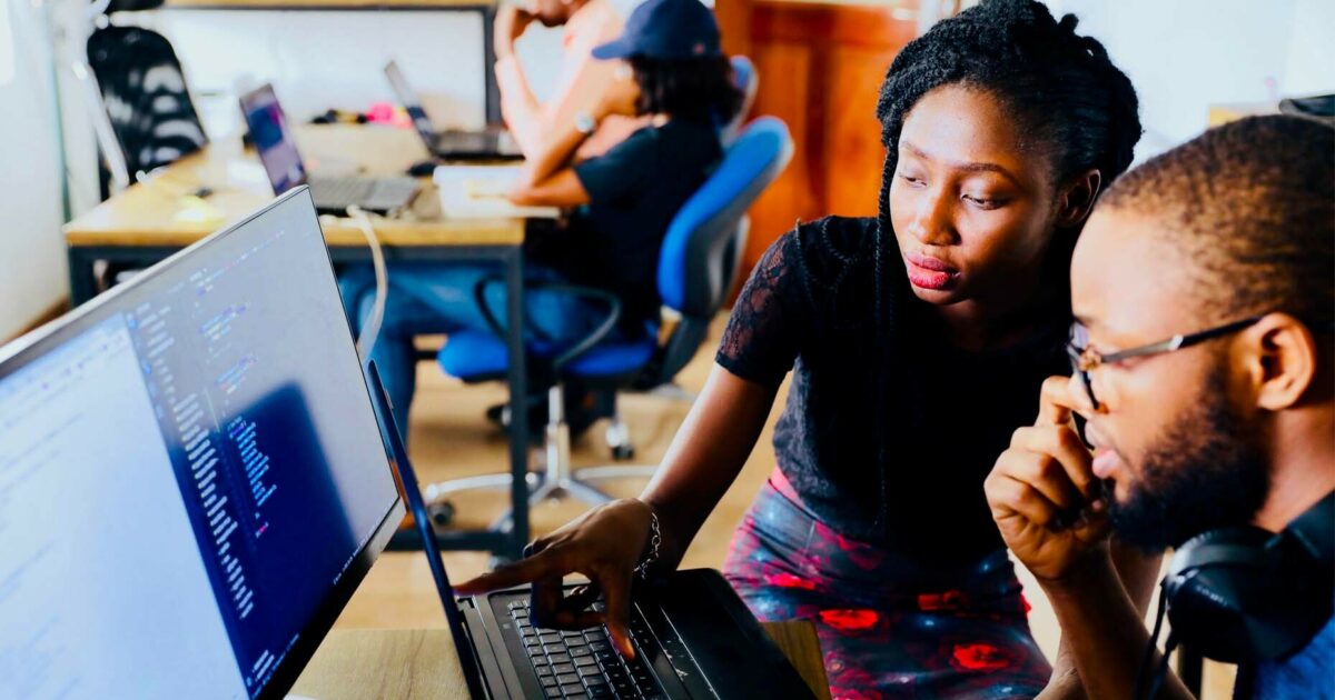 Reduce deal cycles by weeks and increase close rates with Outreach's success plans