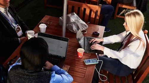 3 Ways to Elevate Customer Experience With Field Service Management