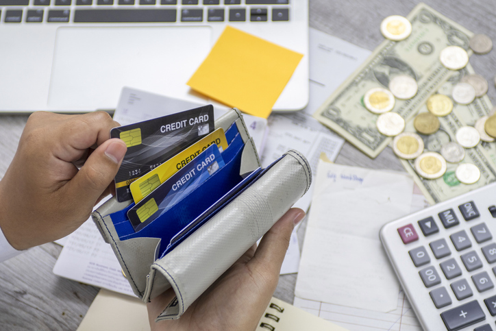 ACH vs. Wire Transfer: What's the Difference?