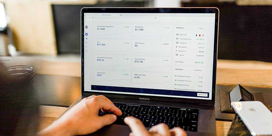How to use marketing performance data to create revenue projection reports