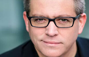 Coffee, zombies and marketing – An interview with Peter Shankman