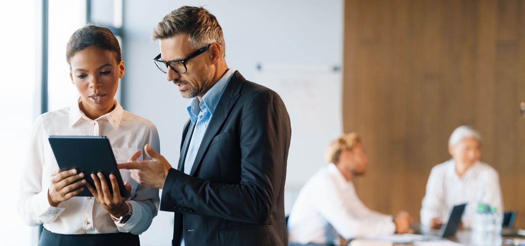 How to ensure using AI generates B2B revenue