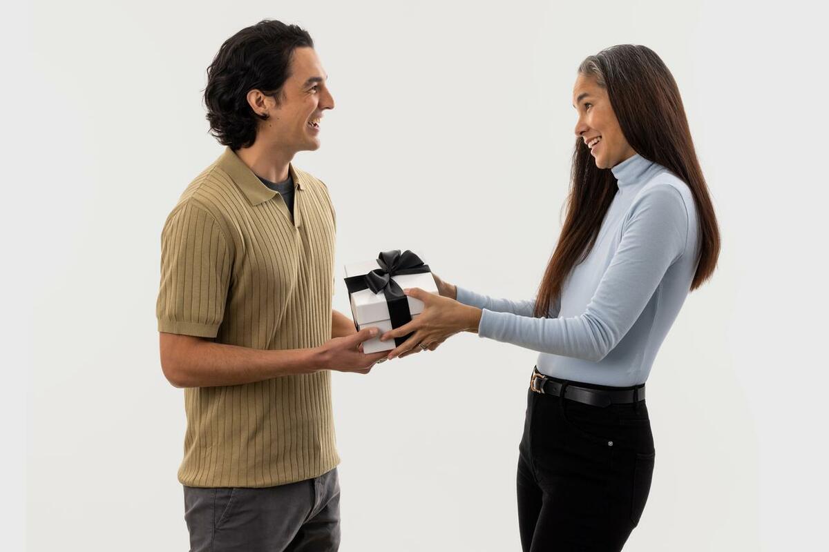 Best corporate gifts to send in Europe