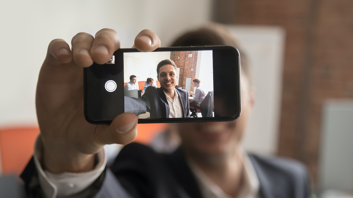 Picture This: Selfie Videos Can Help You Master Virtual Selling