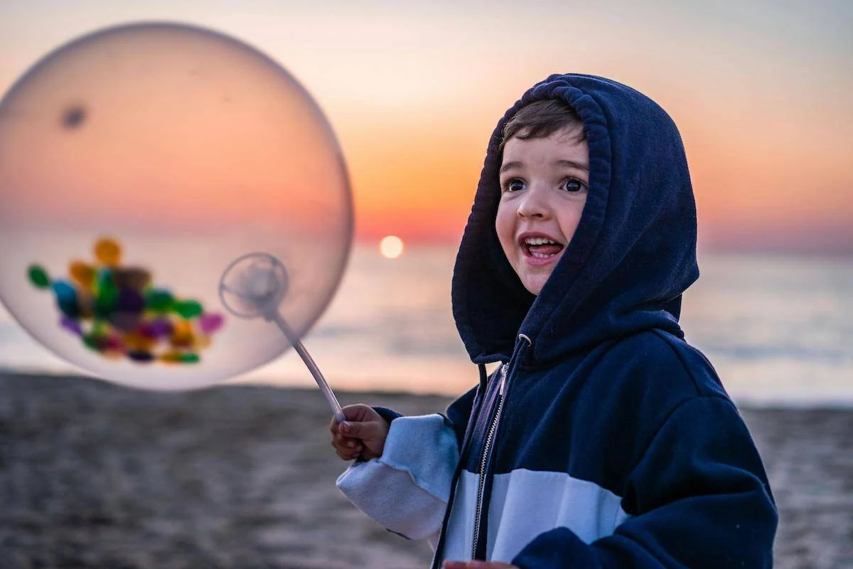 How Amazon Wins Consumer Trust