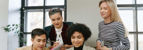 Influencer Marketing ROI: Influencer Program Budget [Template Included]