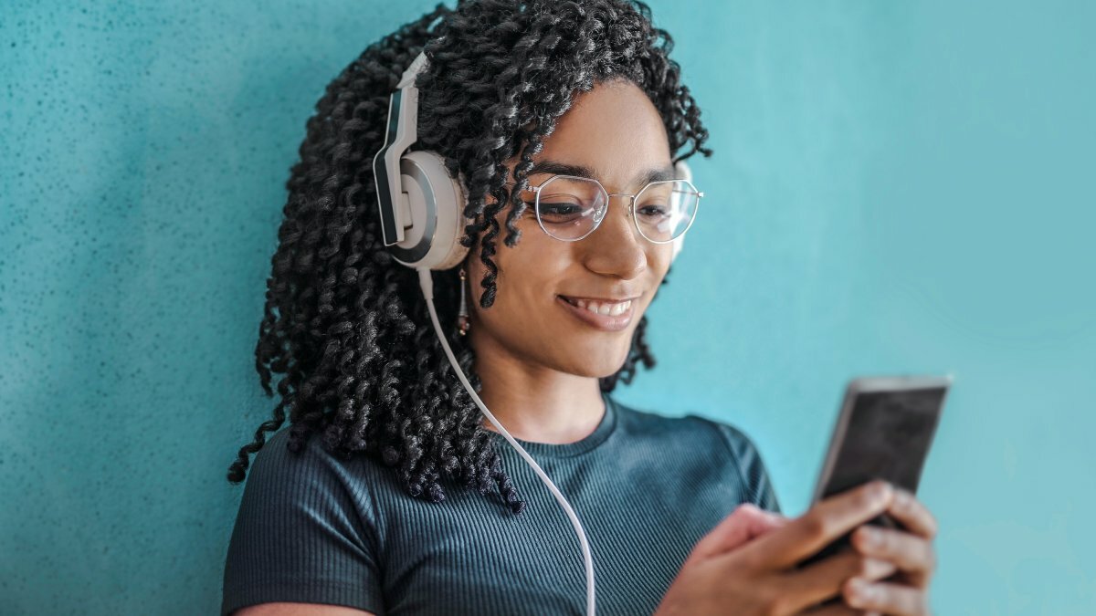 How To Add Music To An Instagram Story: Easy Guide