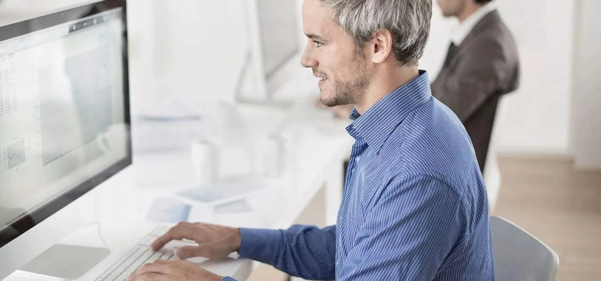 Unlocking B2B Commerce Success: Insights from an E-Commerce Manager's Perspective