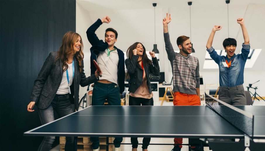 How to Foster a Positive Company Culture in the Age of Social Media Reviews