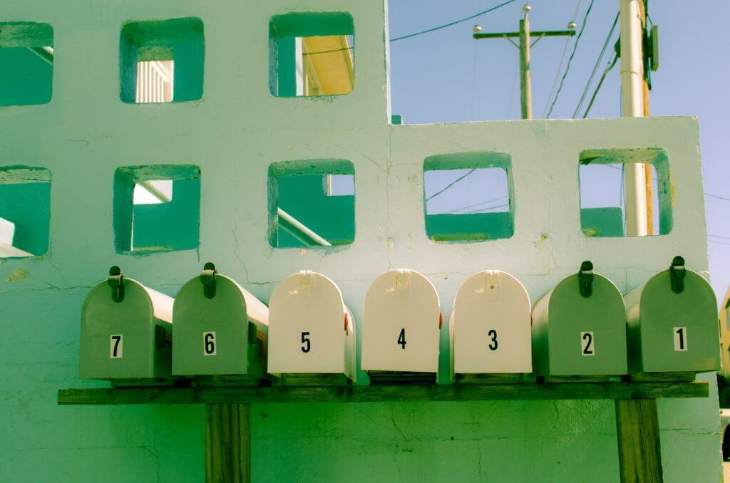 How Branded Should B2B Direct Mail Campaigns Be? | Alyce Blog