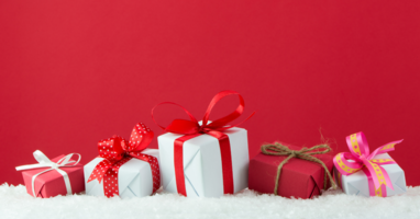 11½ Excellent Employee Rewards Ideas for the 2023 Holidays