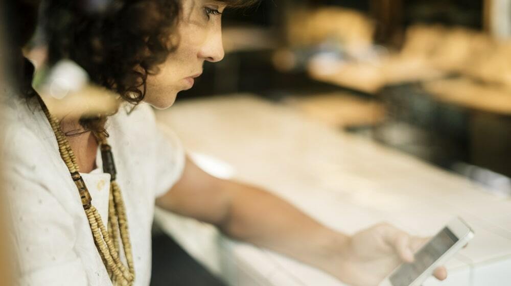 How to follow up with clients - 8 tips for success