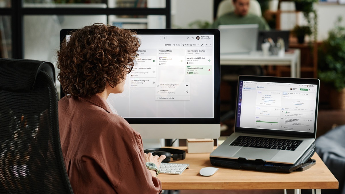 Sales intelligence: definition, tips and tools  