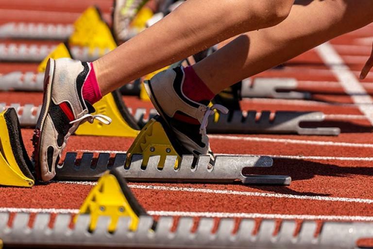 Can Traditional Banks and FIs Keep Pace with Challenger Banks?