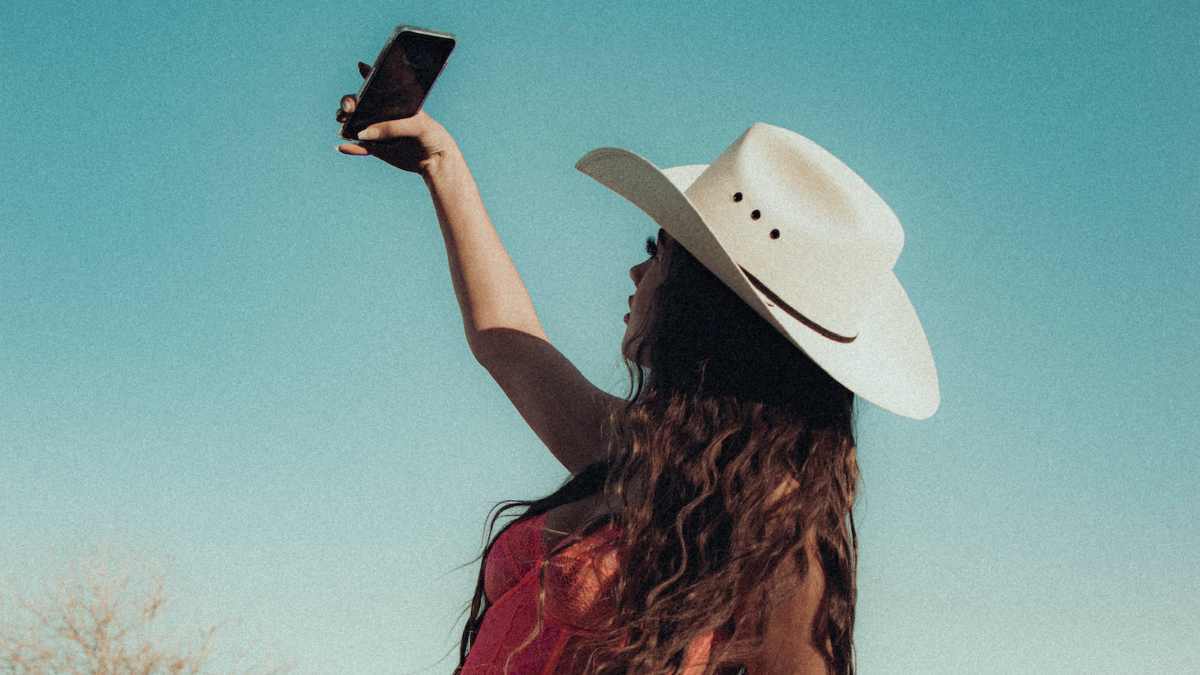 Facebook Influencer Marketing: Complete Guide for Brands