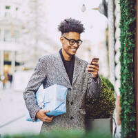 10 Holiday Marketing Messages to Keep Shoppers' Spirits Up