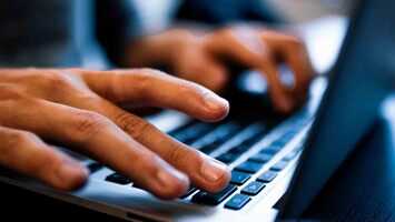 How B2B Brands Can Benefit from Social Listening