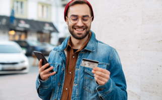 11 SMS Examples to Sell More This Holiday Season