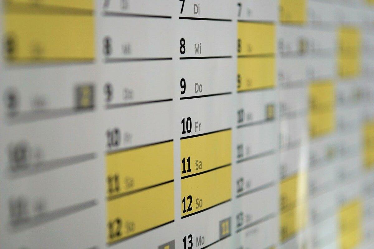 Editorial Calendar vs Content Calendar: What's the Difference?