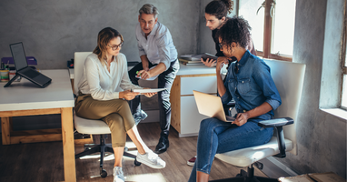 How to Reach and Engage B2B Buyers During the Busy Holiday Season