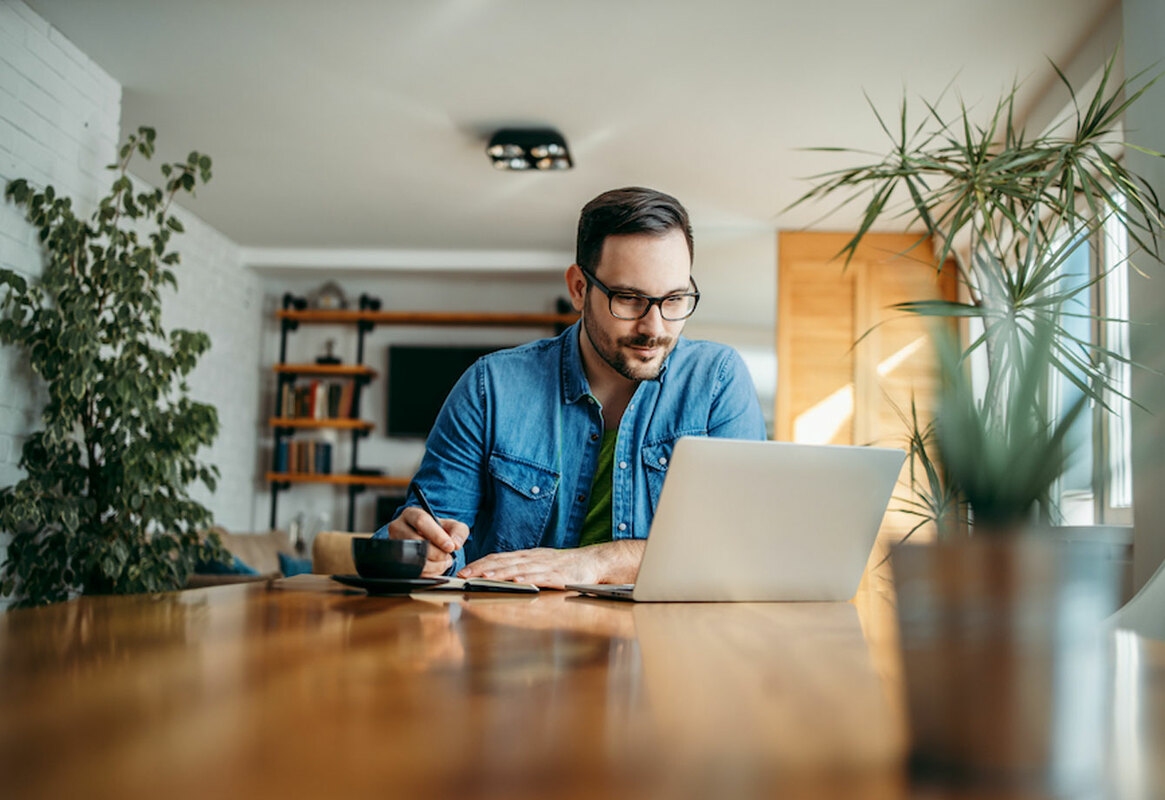 Expand sales intelligence and personalize sales documents with RFP automation software