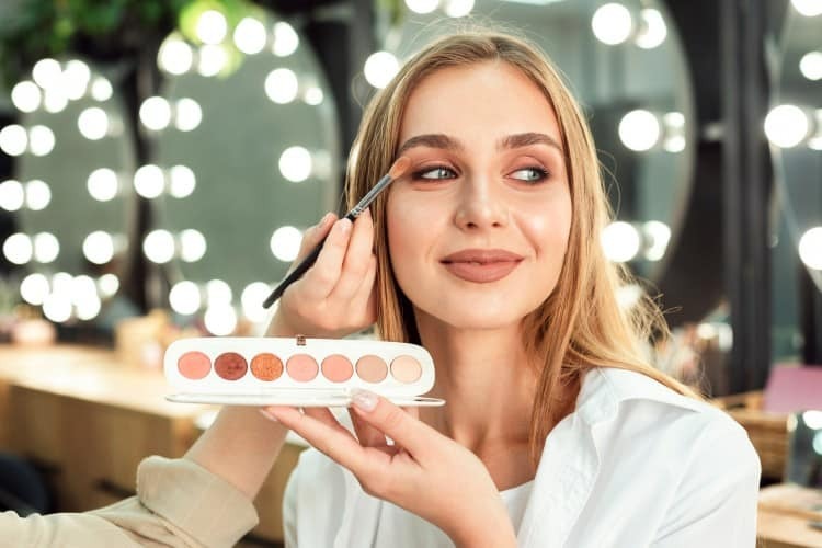 53 Dazzling Beauty & Makeup Brands Looking for Influencers
