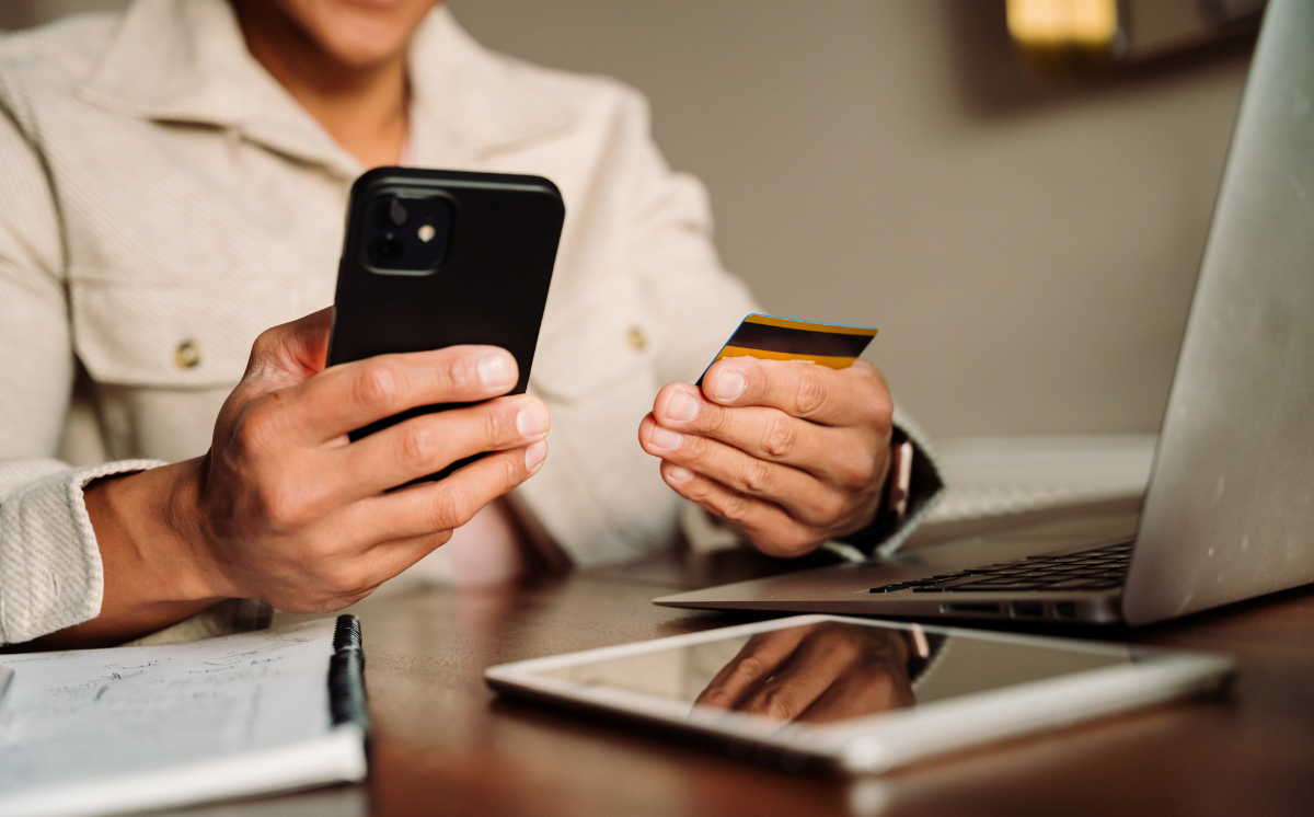 A SMS Marketing Guide for WooCommerce & Top Tools 