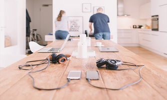 The social spaces and shallow faces of online dating