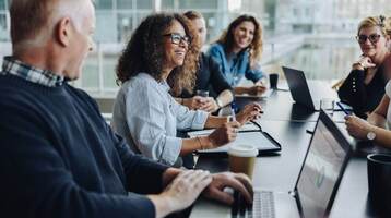 Job shadowing at work – How can it benefit your organization?