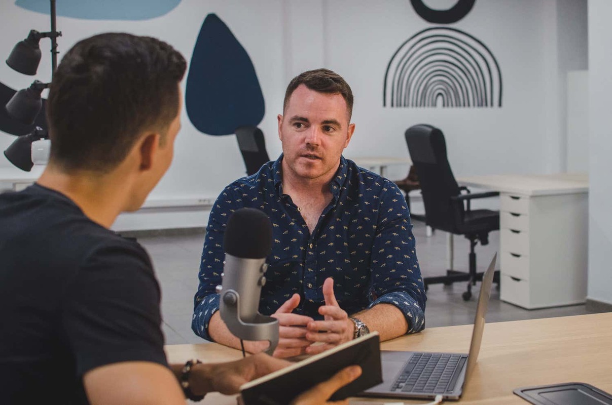 How To Establish a Relationship With a Podcast Host as a Guest